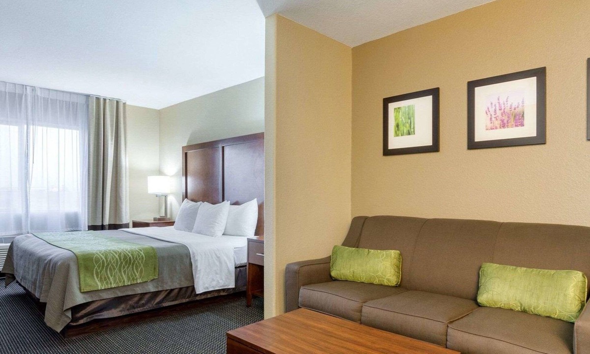 Garden City Hotel | Comfort Inn Garden City