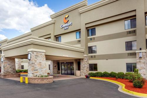 Hoffman Estates Hotel | Comfort Inn Hoffman Estates - Schaumburg