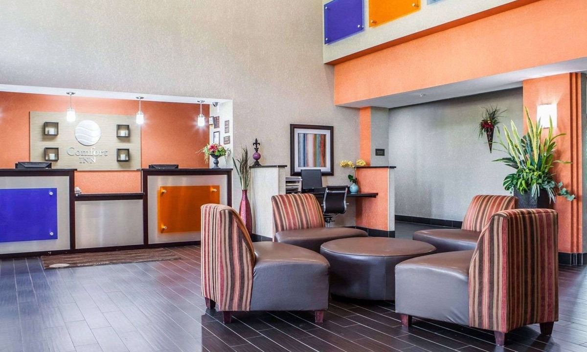 Lee's Summit Hotel | Comfort Inn Lees Summit @ Hwy 50 & Hwy 291