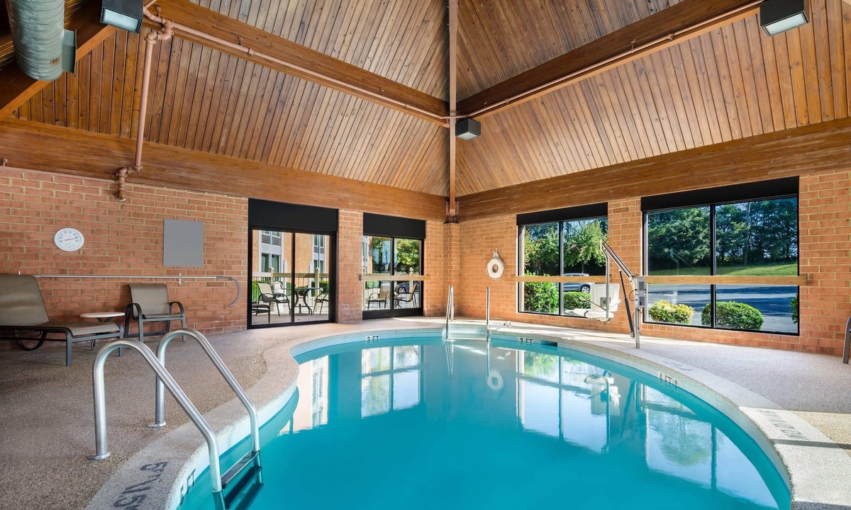 Lexington Hotel | Comfort Inn Lexington Virginia Horse Center