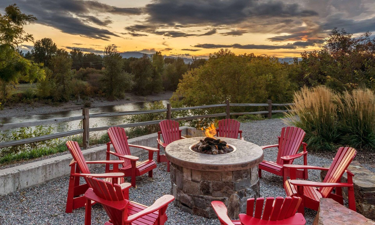 Heart of Missoula Hotel | Comfort Inn Missoula near University
