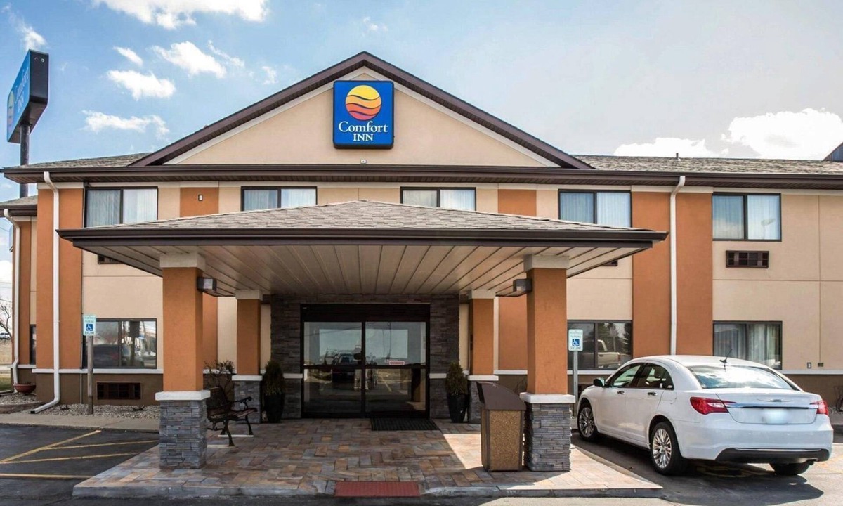 Morris Hotel | Comfort Inn Morris I-80