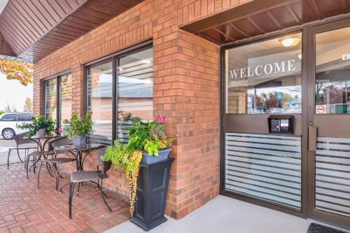 Pembroke Hotel | Comfort Inn Pembroke