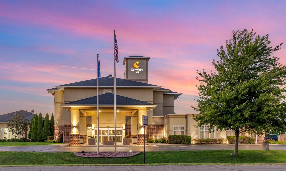 Plover Hotel | Comfort Inn Plover-Stevens Point