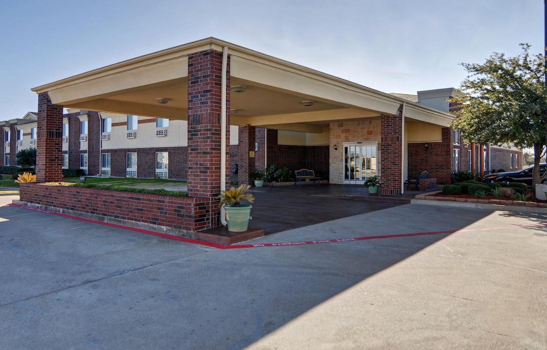 Red Oak Hotel | Comfort Inn Red Oak