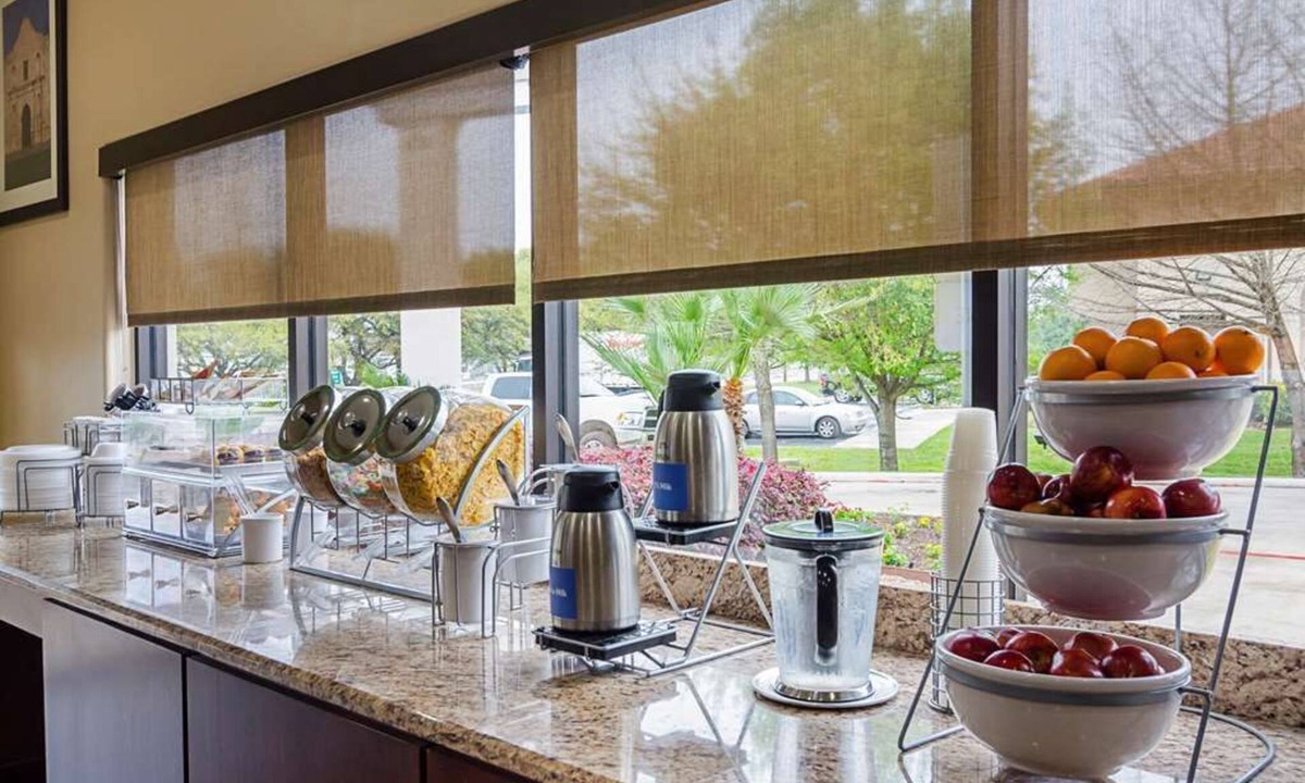North San Antonio - SAT Hotel | Comfort Inn San Antonio Northeast