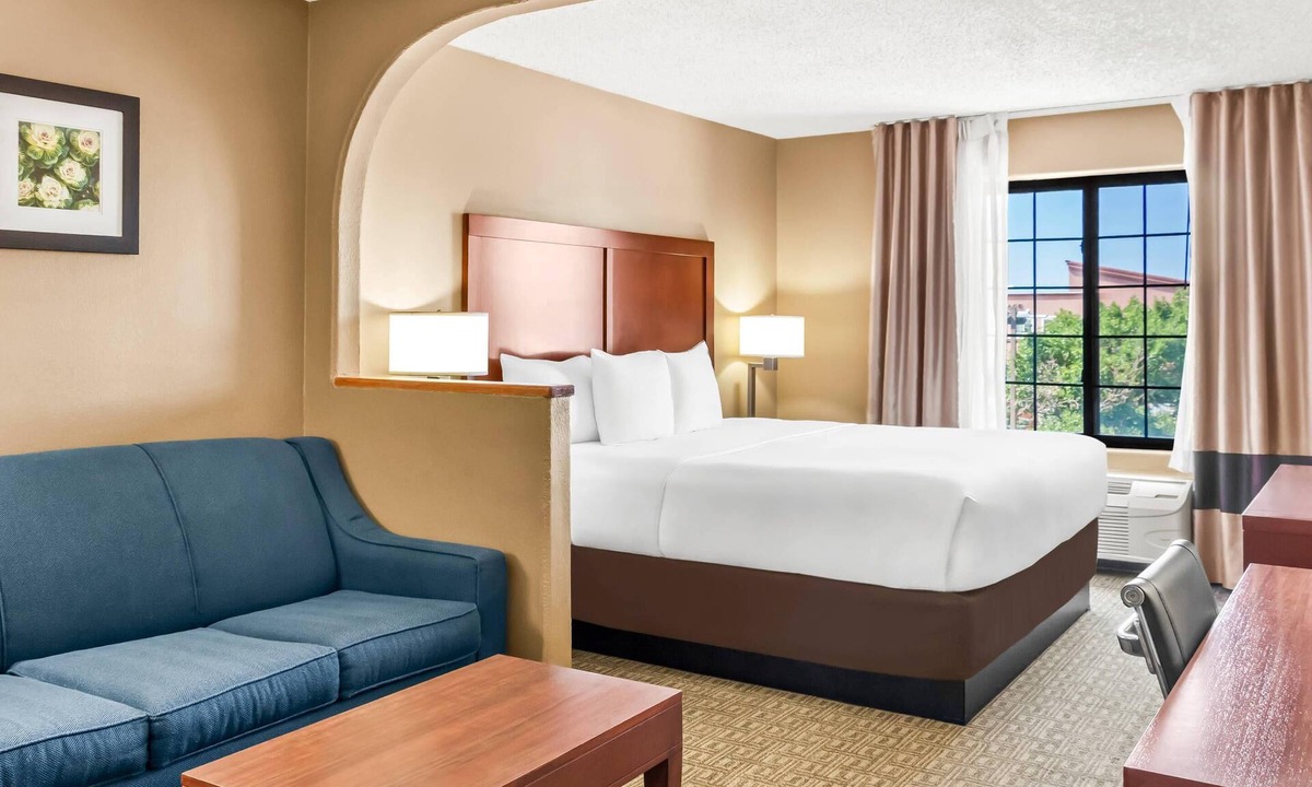 Southside Hotel | Comfort Inn Santa Fe South