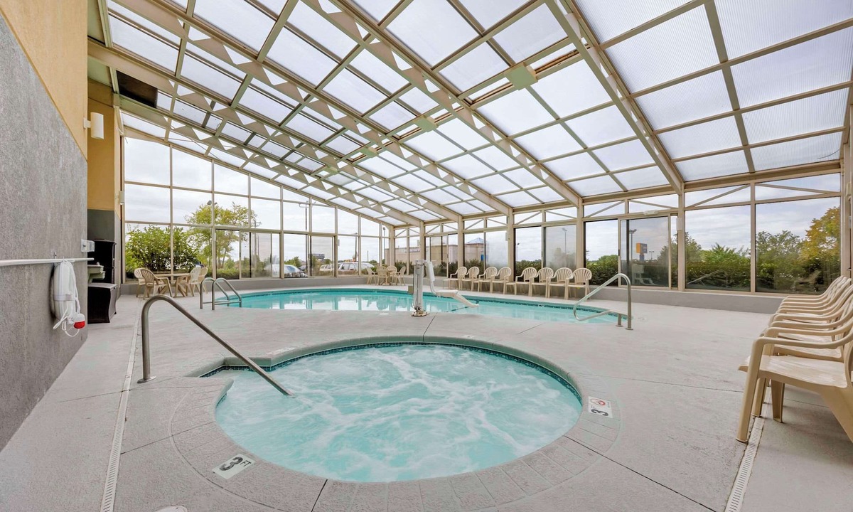 Springfield Hotel | Comfort Inn South - Springfield