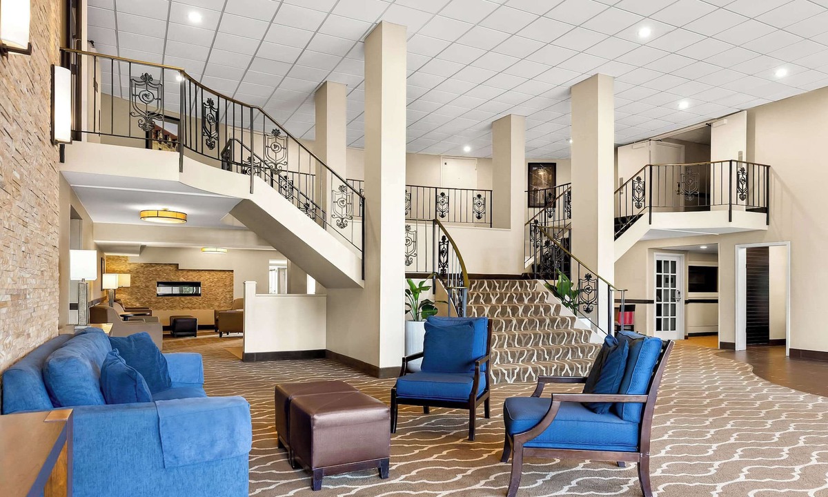 Maryland Heights Hotel | Comfort Inn St. Louis - Westport Event Center