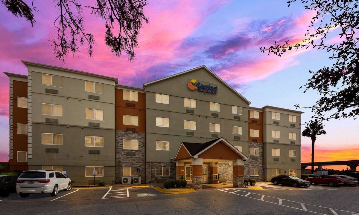 St. Johns Hotel | Comfort Inn & Suites Austin North Loop