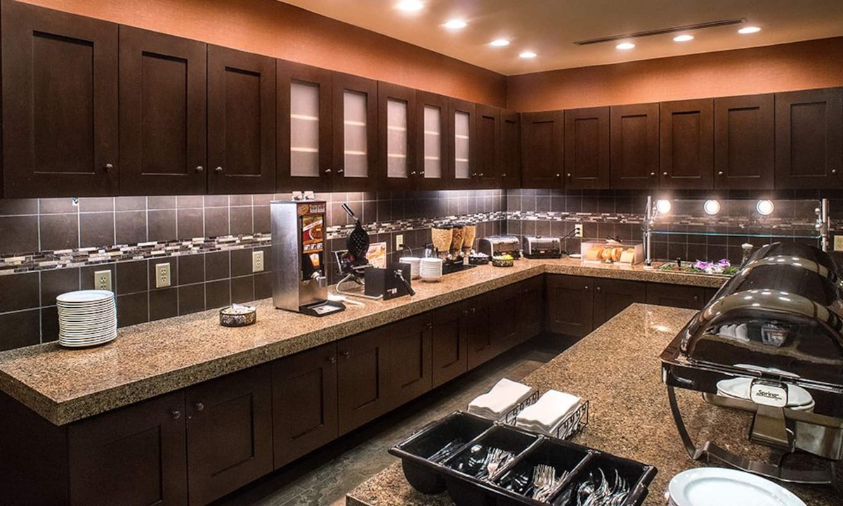 Beeville Hotel | Comfort Inn & Suites Beeville