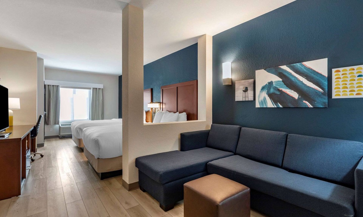 Bennett Hotel | Comfort Inn & Suites Bennett