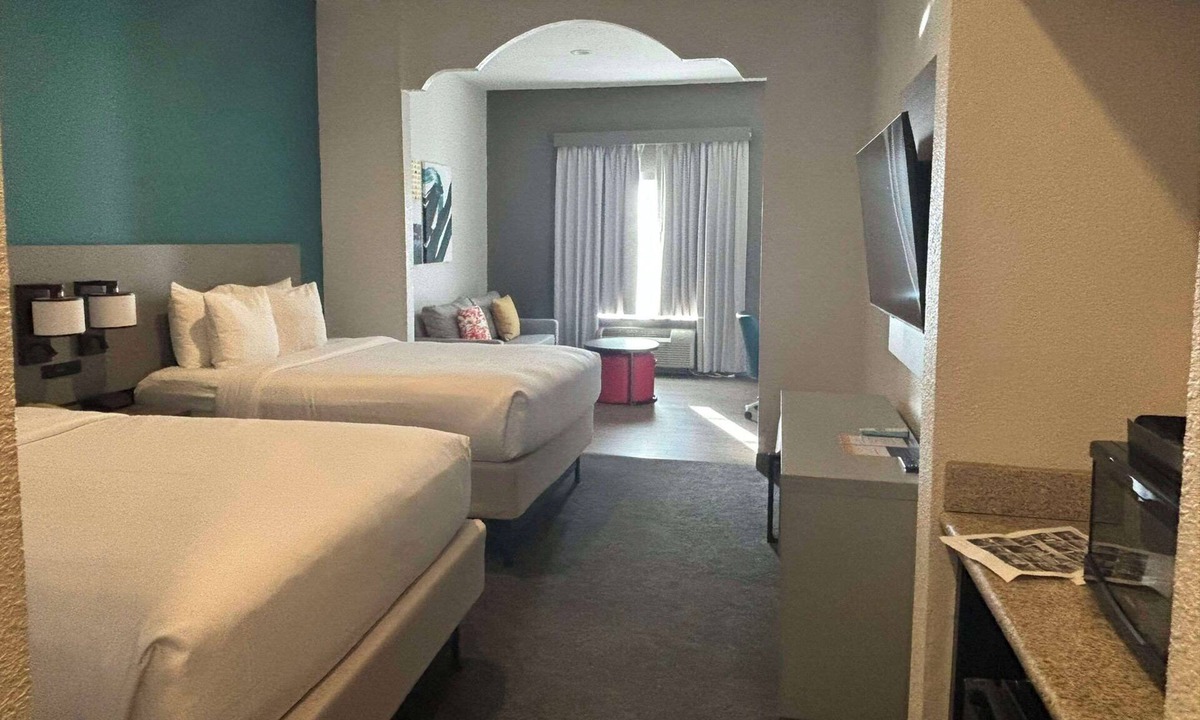 Burnet Hotel | Comfort Inn & Suites Burnet