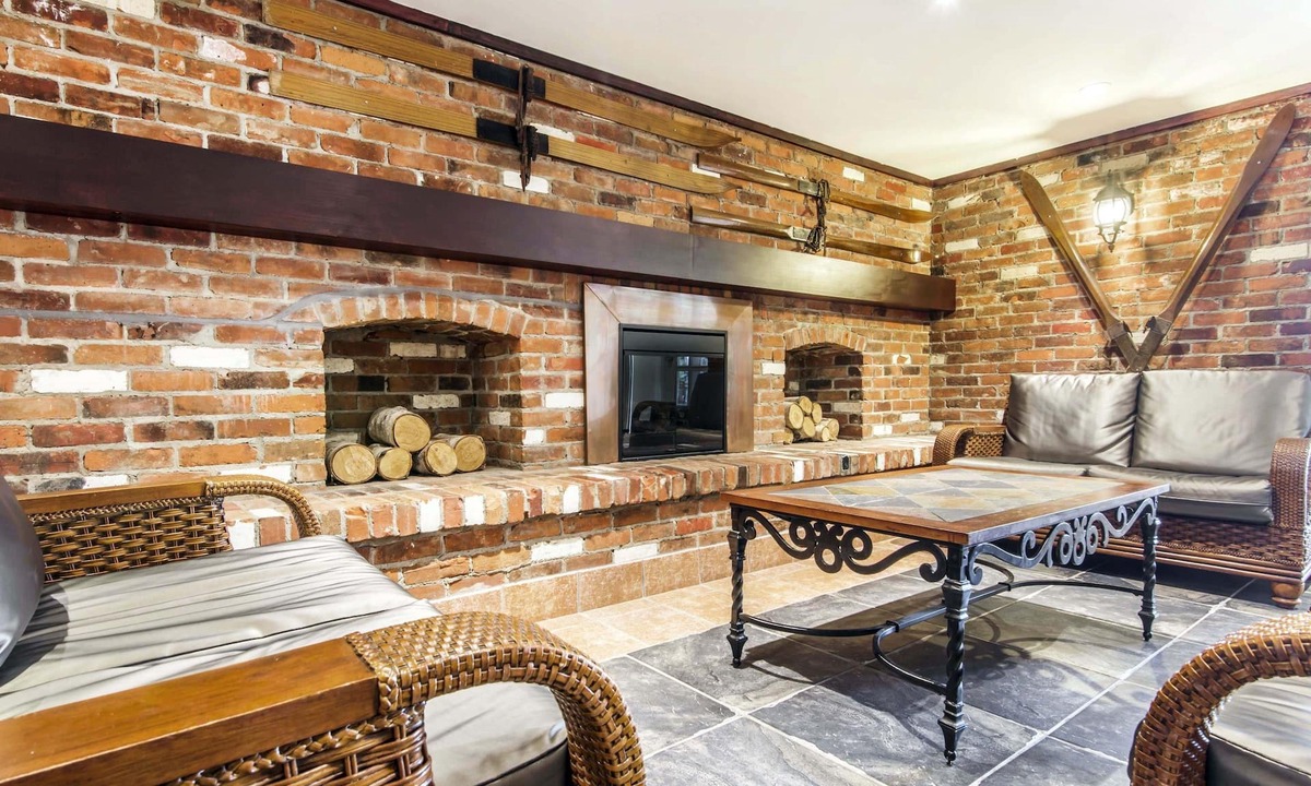 Collingwood Hotel | Comfort Inn & Suites