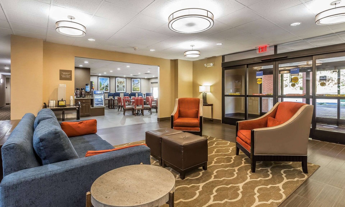 Dalton Hotel | Comfort Inn & Suites Dalton West