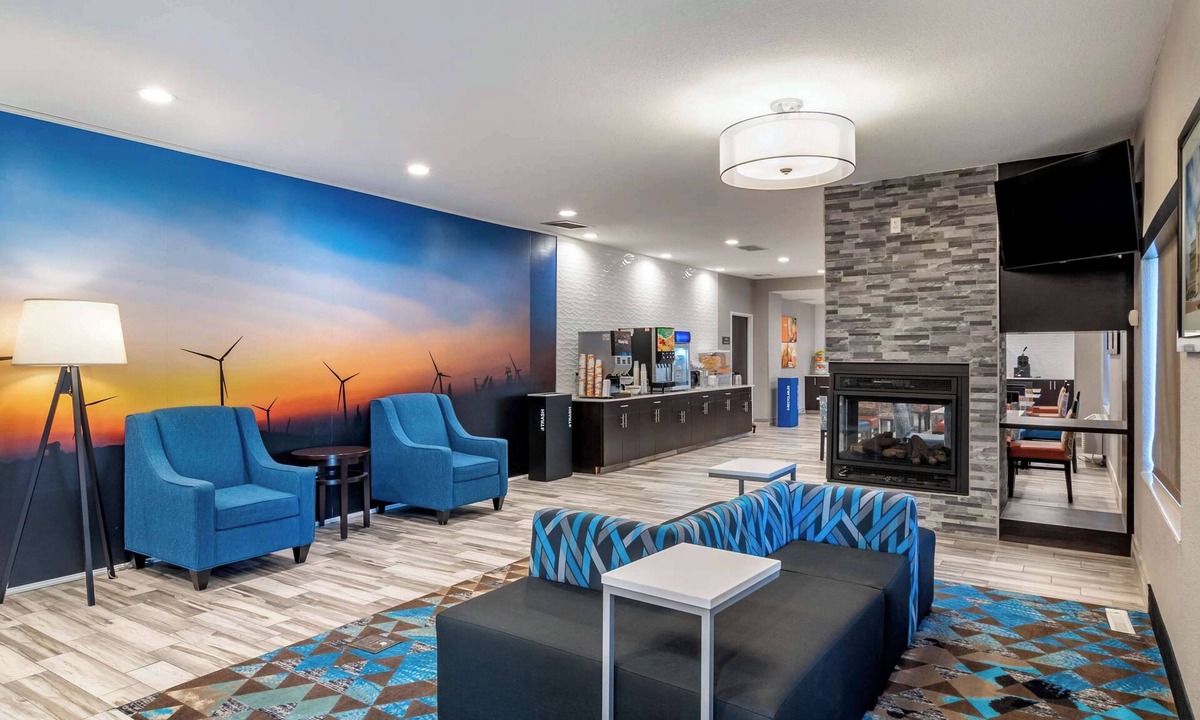 Emporia Hotel | Comfort Inn & Suites Emporia