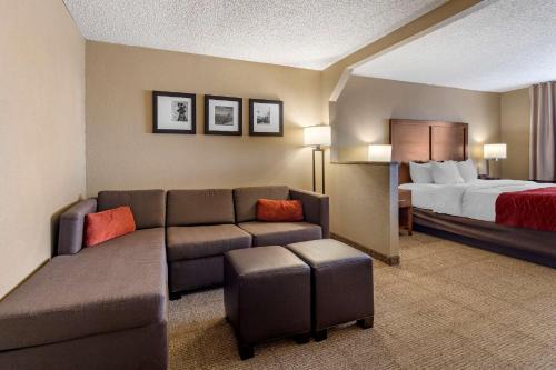 Hays Hotel | Comfort Inn & Suites Hays I-70
