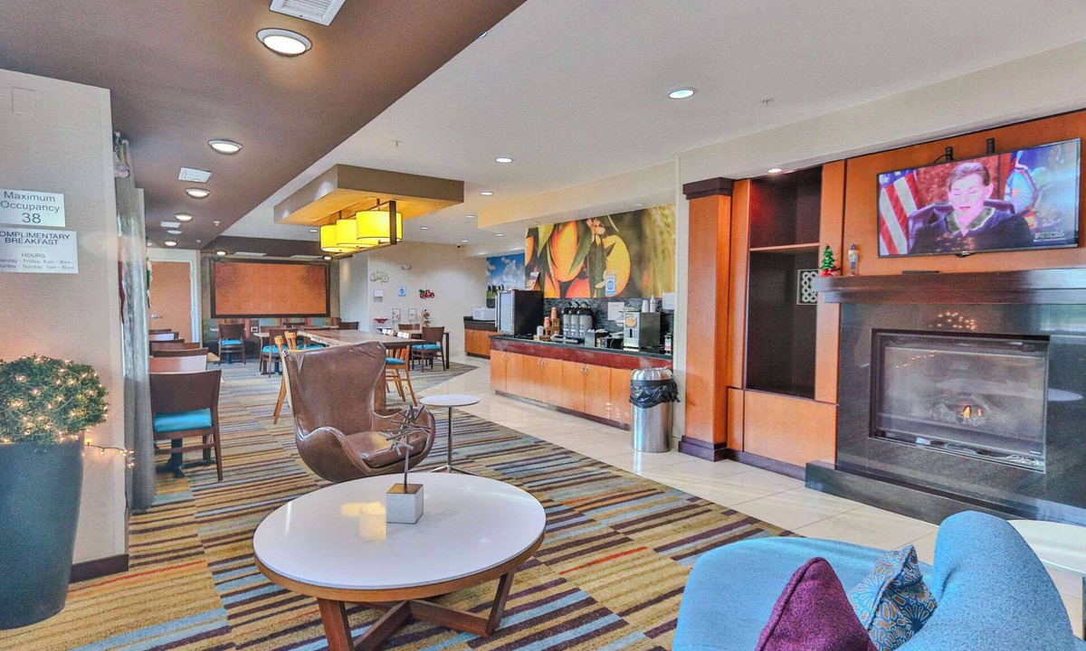 Houston Hotel | Comfort Inn & Suites Houston North - Spring
