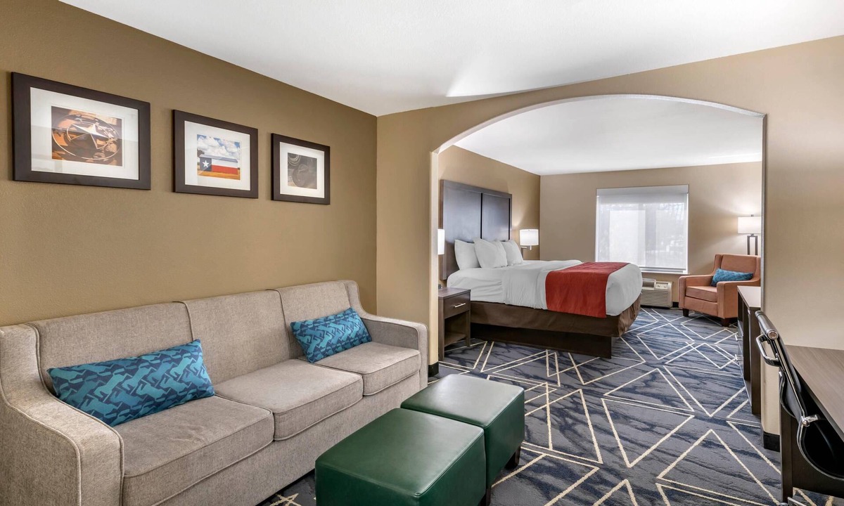 Lubbock Hotel | Comfort Inn & Suites Lubbock West