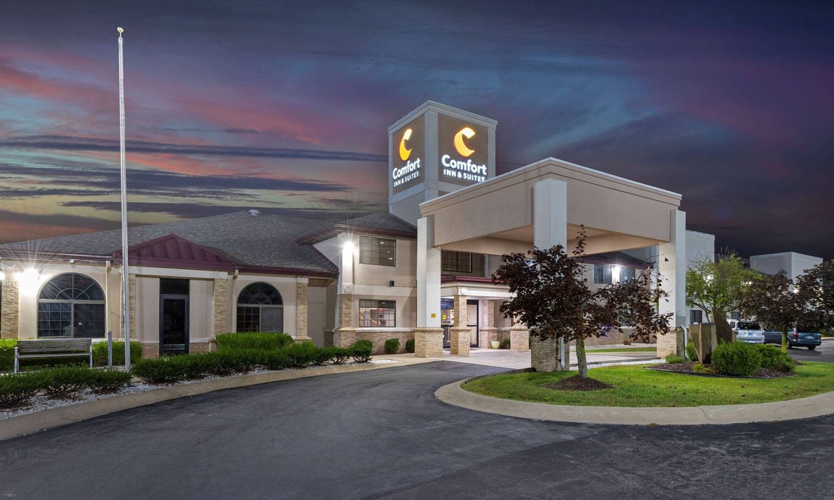 Napoleon Hotel | Comfort Inn & Suites Napoleon