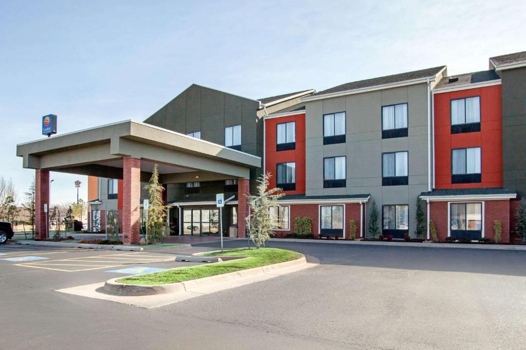 Norman Hotel | Comfort Inn & Suites Norman near University