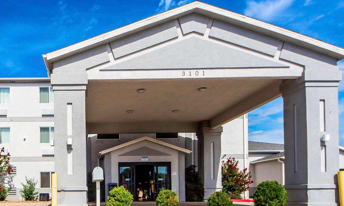 Ponca City Hotel | Comfort Inn & Suites Ponca City Near Marland Mansion