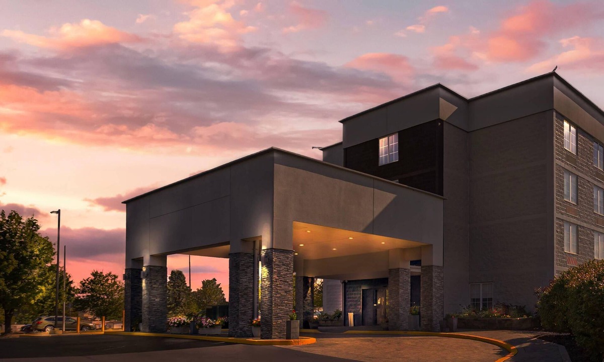 Pottstown Hotel | Comfort Inn & Suites Pottstown Eastern Gateway