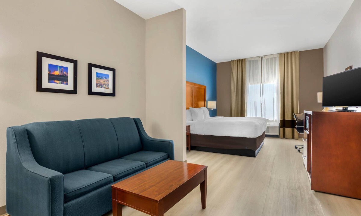 Red Oak Hotel | Comfort Inn & Suites Red Oak - Dallas Area