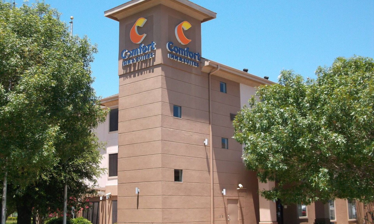 Seguin Hotel | Comfort Inn & Suites Seguin