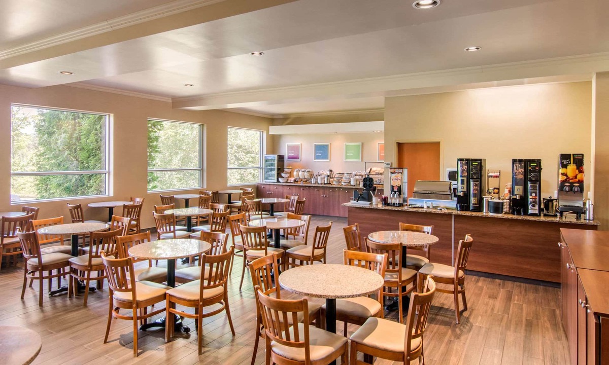 Shawinigan Hotel | Comfort Inn & Suites Shawinigan