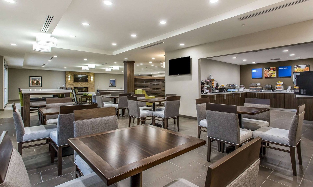 Ira Hotel | Comfort Inn & Suites Snyder