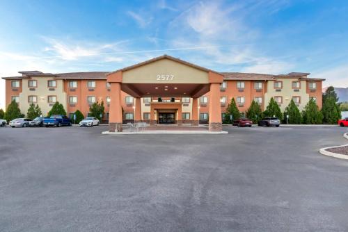 Safford Hotel | Comfort Inn & Suites Thatcher - Safford
