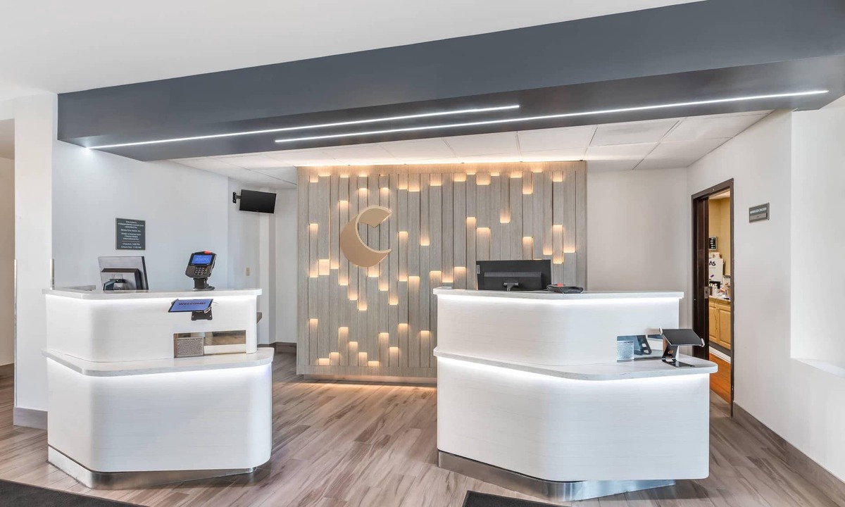 Arlington Heights Hotel | Comfort Inn & Suites Arlington Heights - Buffalo Grove