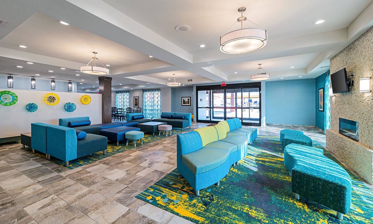 Central Oklahoma City Hotel | Comfort Inn & Suites Oklahoma City near Bricktown