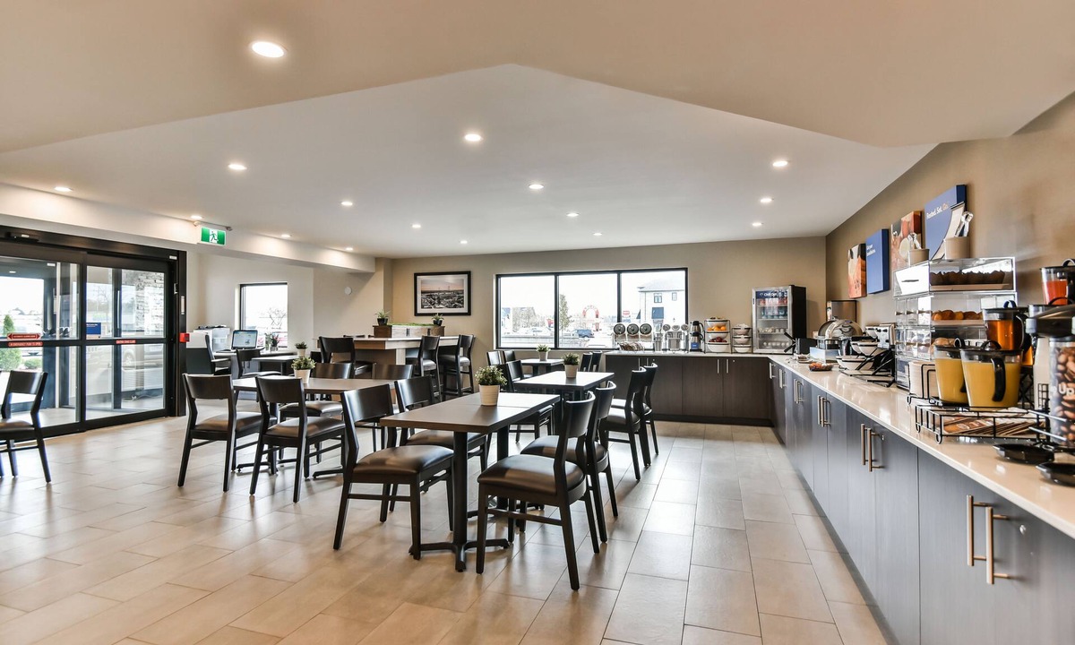 Windsor Hotel | Comfort Inn Windsor