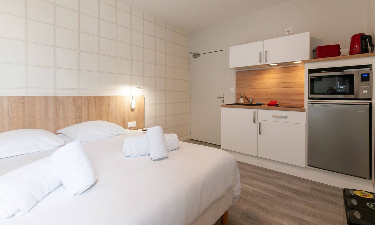 Malicorne-sur-Sarthe Apartment | comfort studio 2 pers