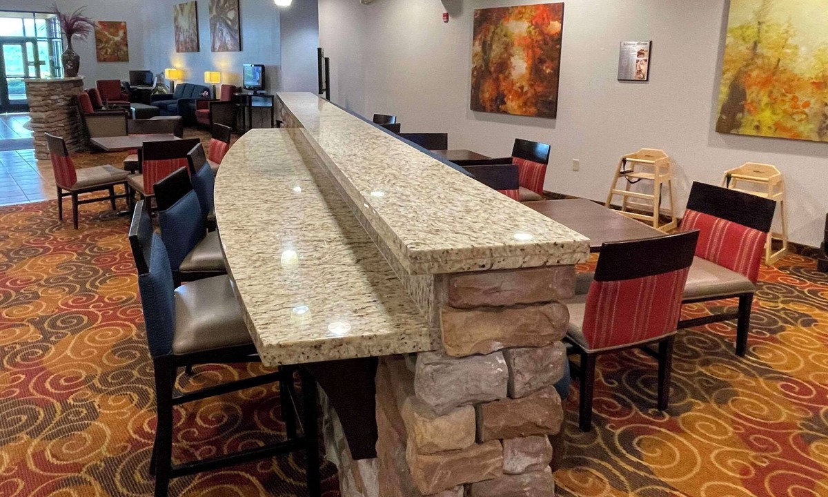 Altoona Hotel | Comfort Suites Altoona North
