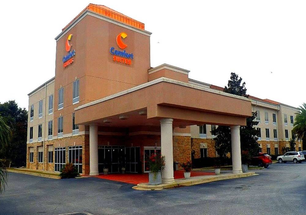 Brunswick Hotel | Comfort Suites Brunswick