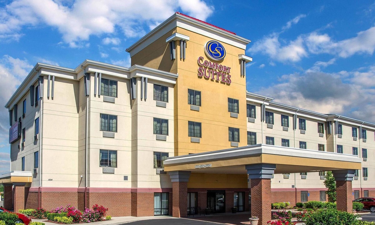 Forest Park Hotel | Comfort Suites Cincinnati North