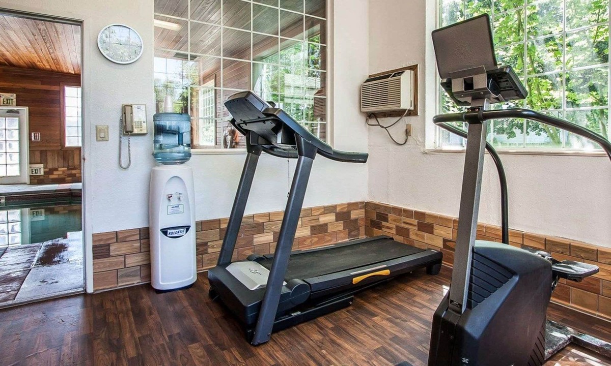 Oatfield Hotel | Comfort Suites Clackamas