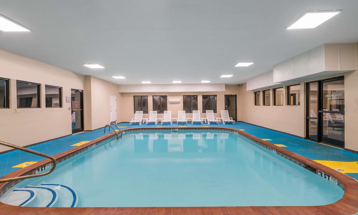 Cordova Hotel | Comfort Suites Cordova