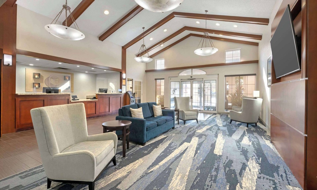 North Orange Hotel | Comfort Suites Downtown