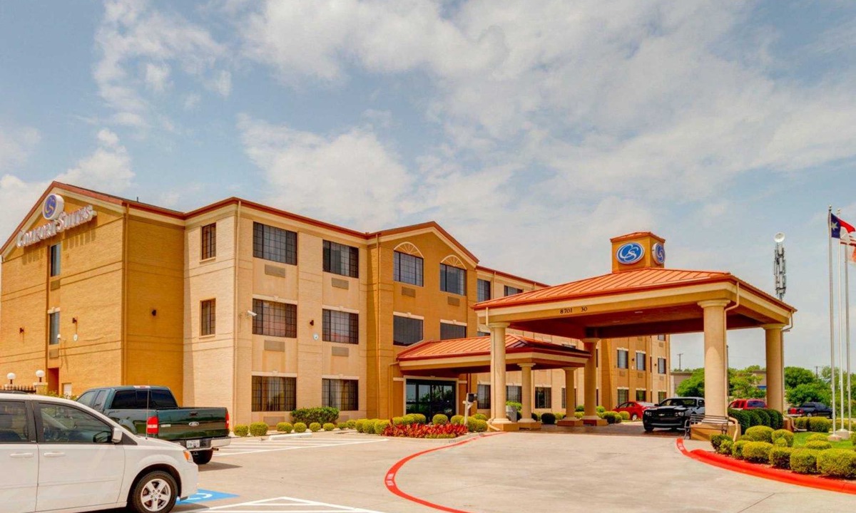 Rowlett Hotel | Comfort Suites Lake Ray Hubbard