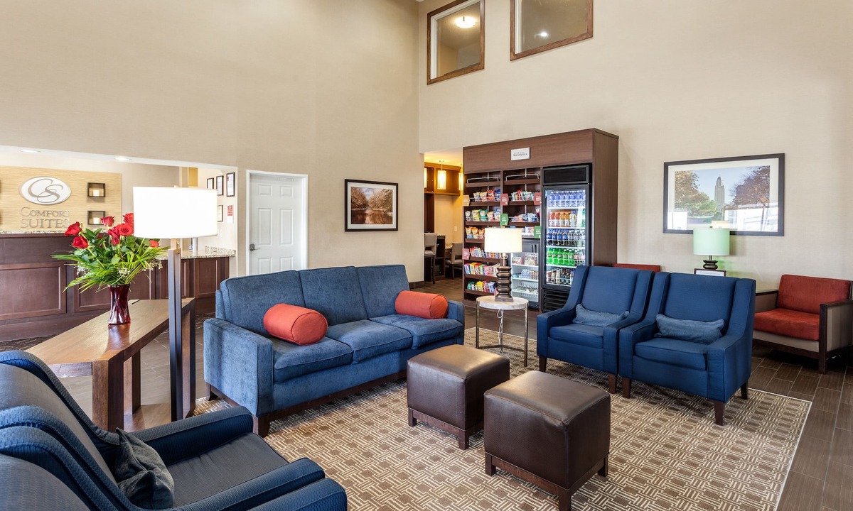 Lincoln Hotel | Comfort Suites Lincoln North