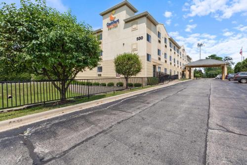Lombard Hotel | Comfort Suites Lombard - Addison