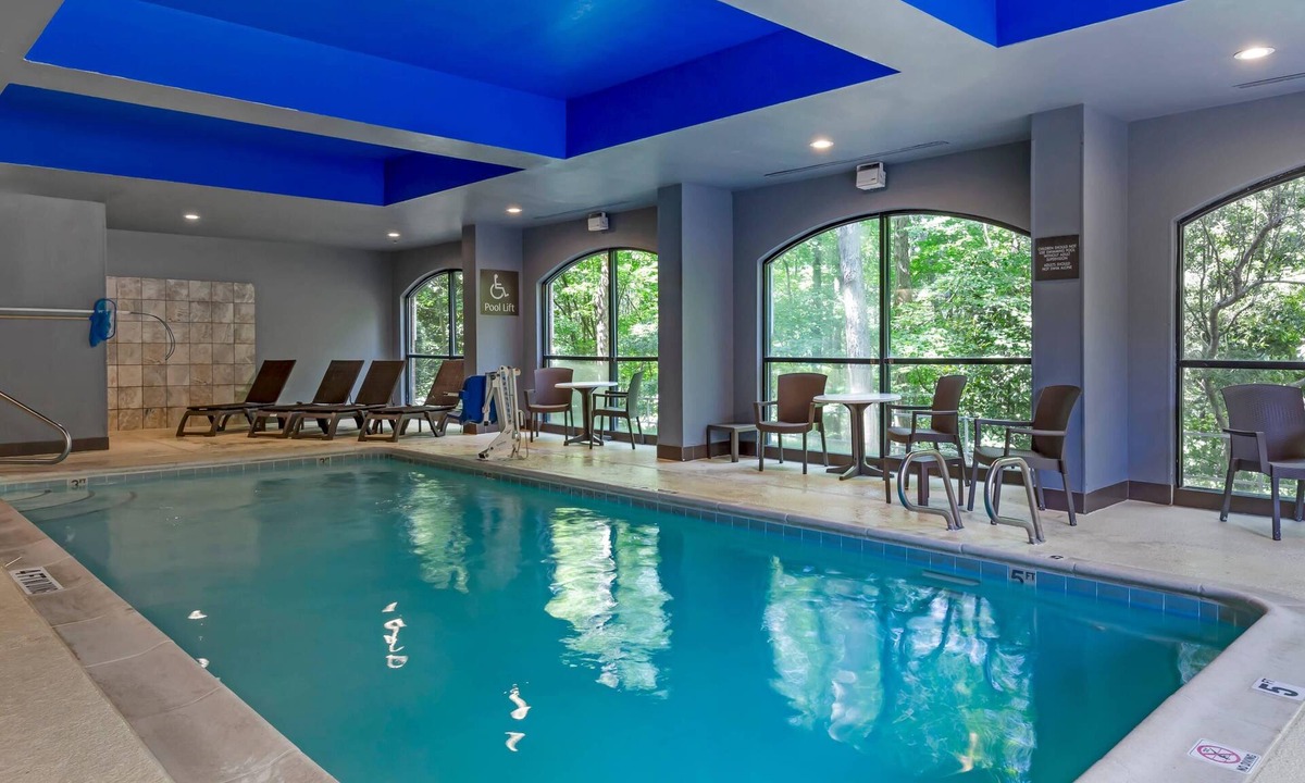 Cary Hotel | Comfort Suites Regency Park