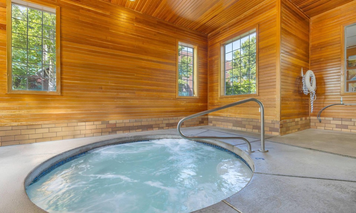 Southeast Salem Hotel | Comfort Suites Salem