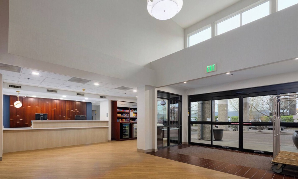 Springfield Hotel | Comfort Suites Springfield-Eugene