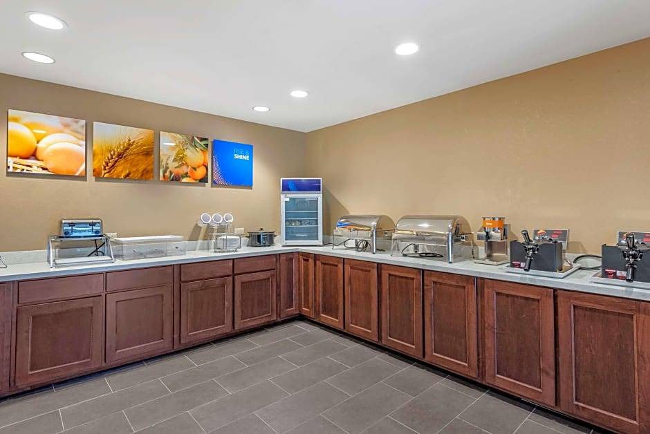 Dry Ridge Hotel | Comfort Suites