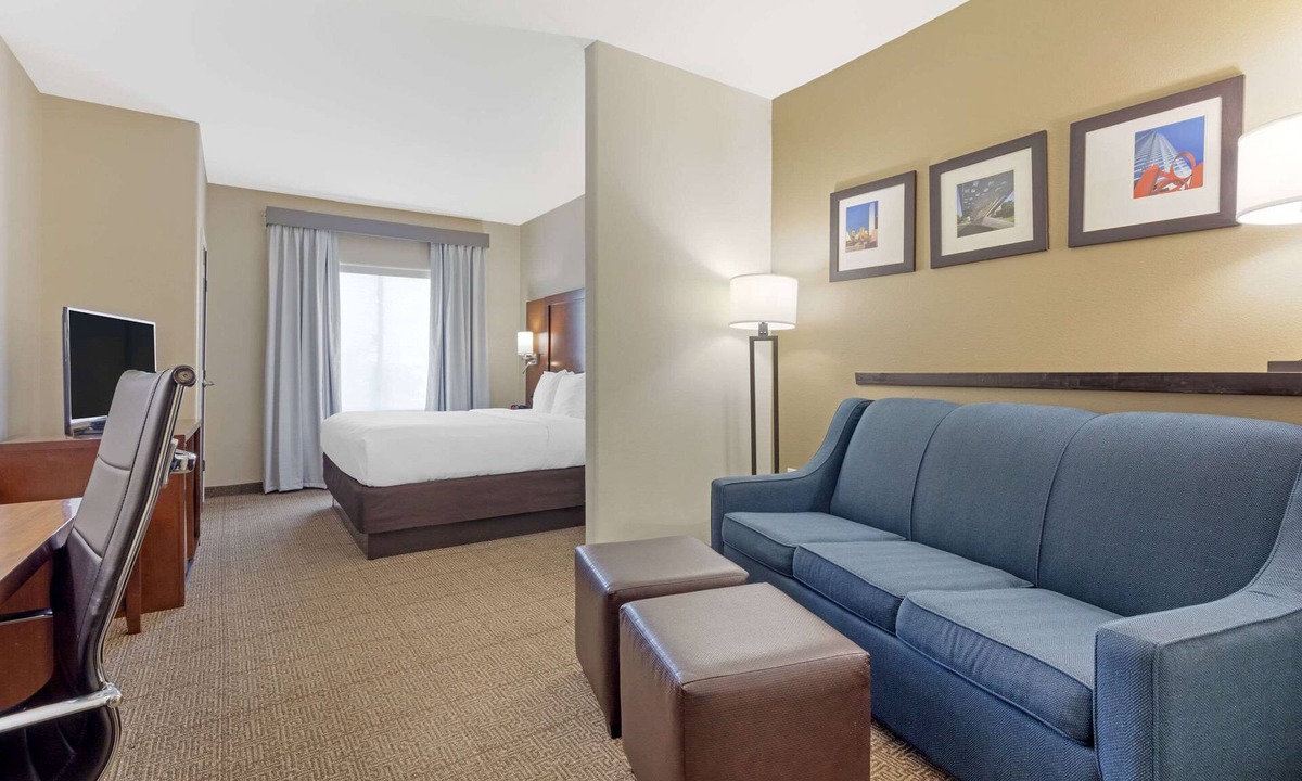 West Dallas Hotel | Comfort Suites West Dallas - Cockrell Hill